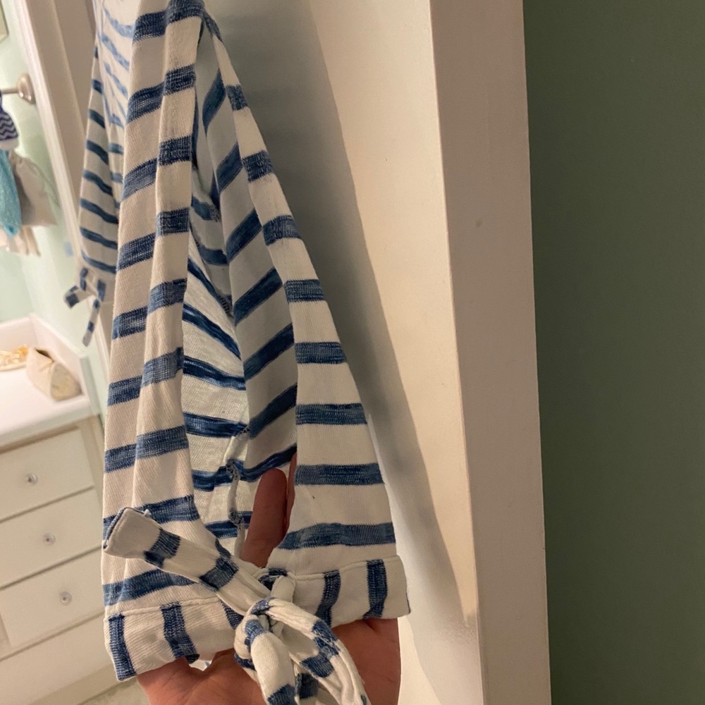 Striped top - Picture 2 of 3